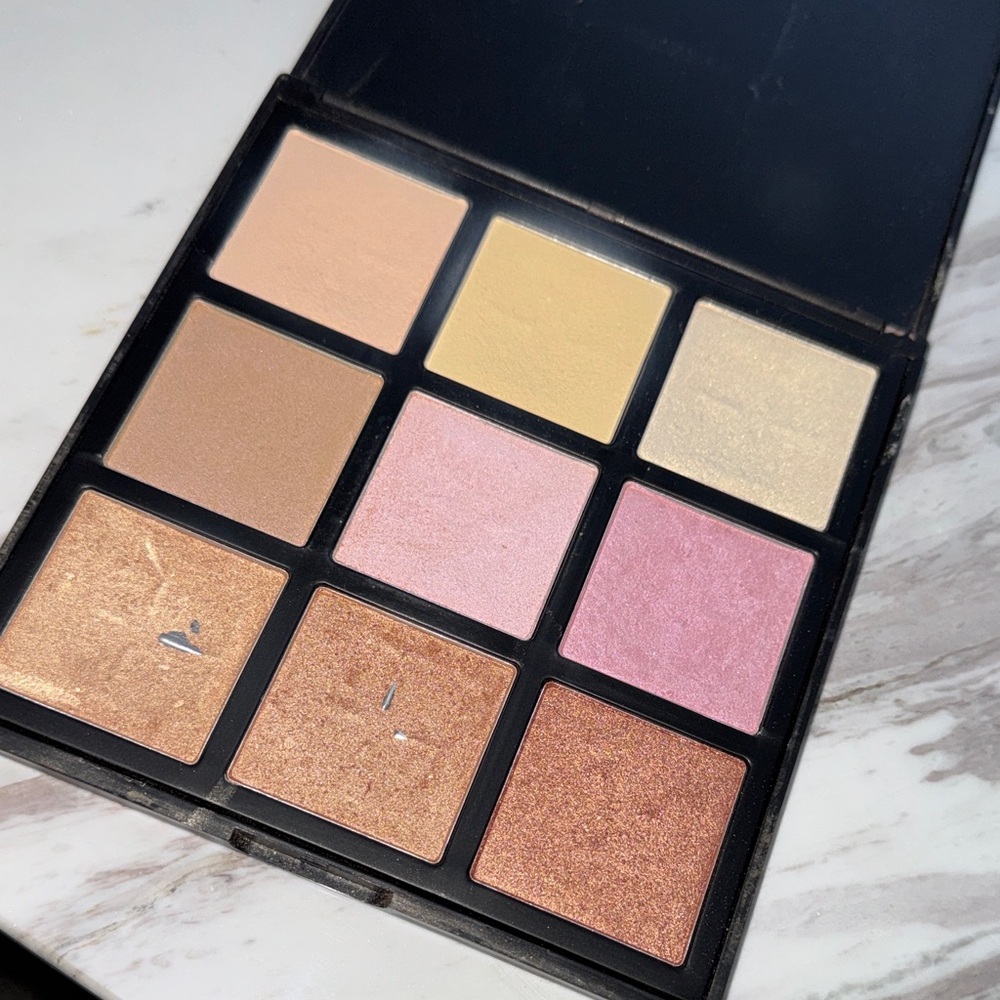 Morphe DD Deysi Danger Highlighter and Blush Palette